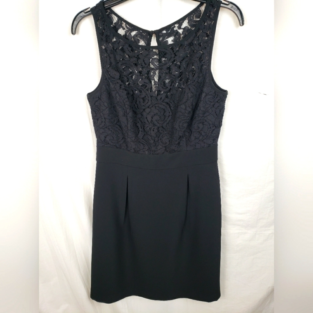 White House Black Market Little Black Sleeveless Lace Upper Dress Sz 2